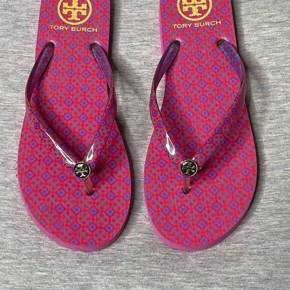 Tory Burch Women’s Vintage Geometric Pink Logo Flip Flop Sandals - Picture 9 of 9
